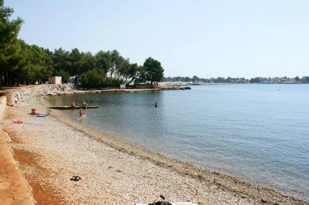 Apartments With A Parking Space Novigrad - 14408 Croatia
